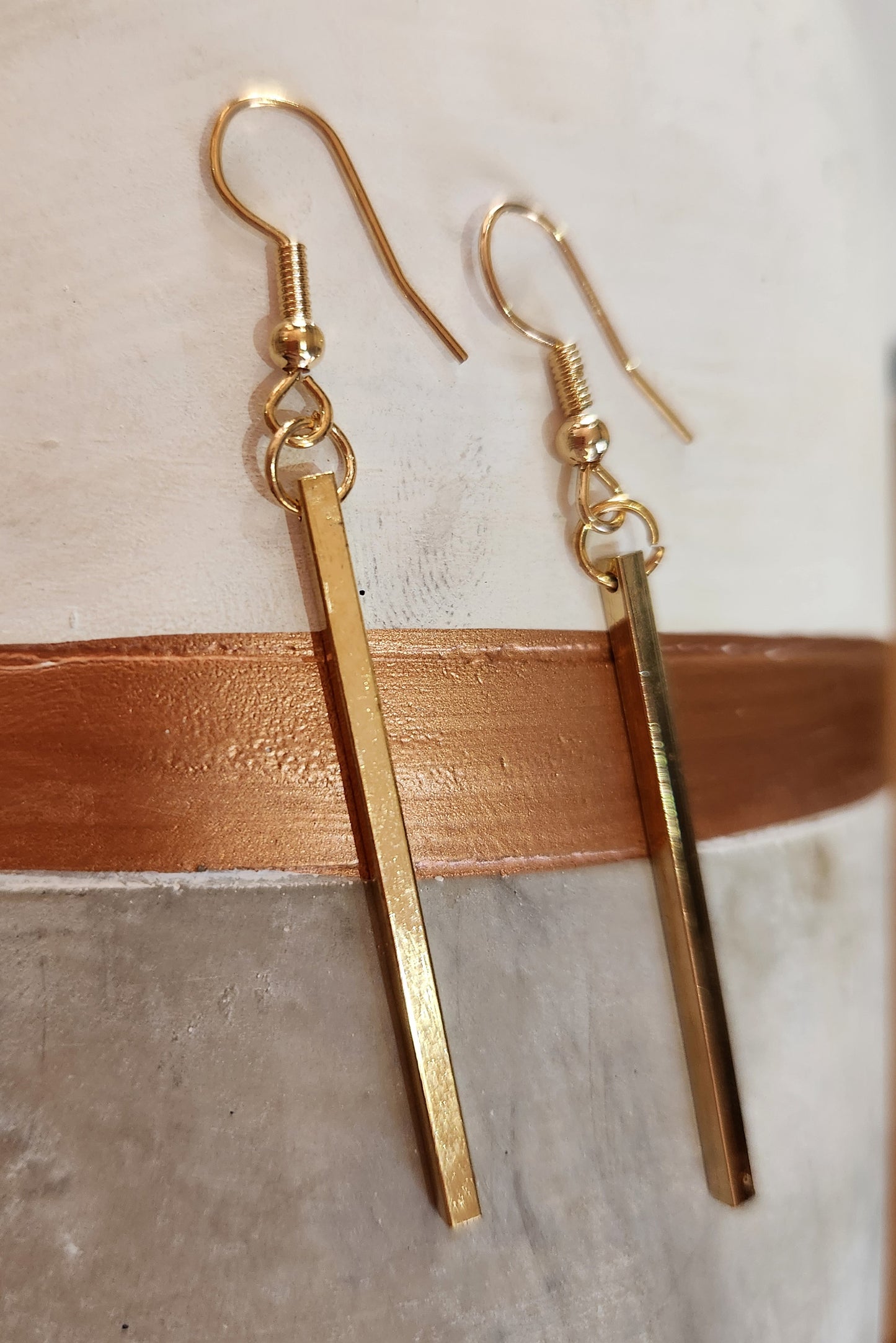 Classic Bar Drop Earring Gold