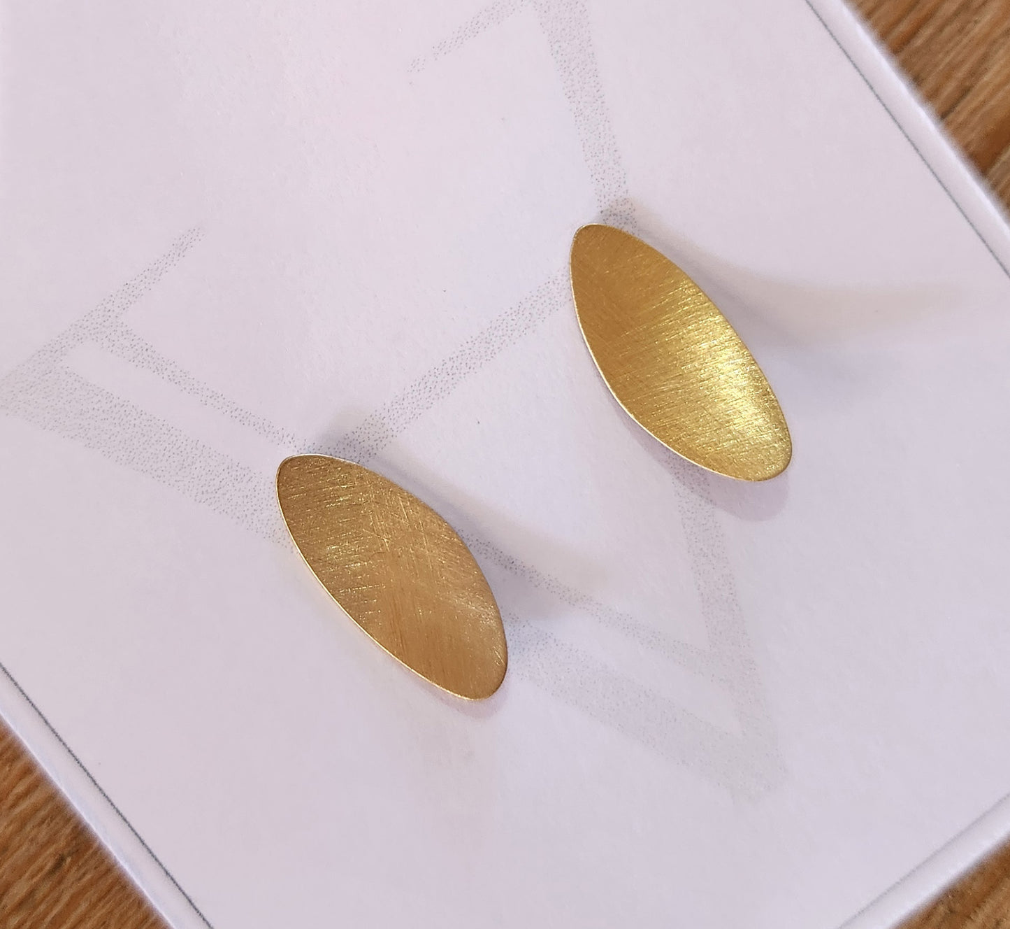 18ct Gold Tear Earring